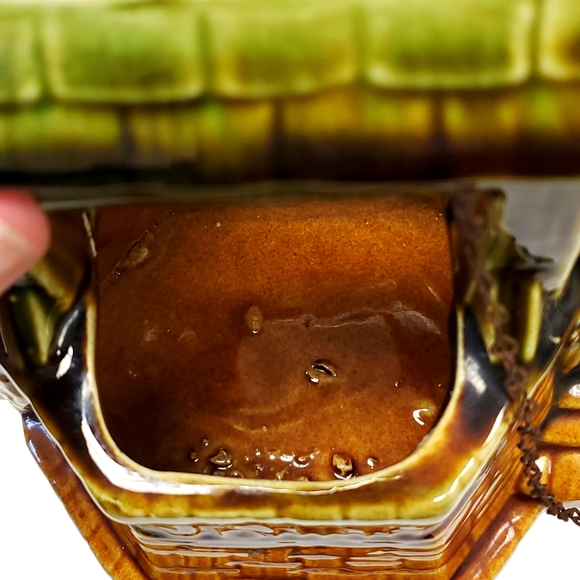 - Vintage glazed ceramic majolica wishing well planter by "McCoy" USA - Picture 3 of 7